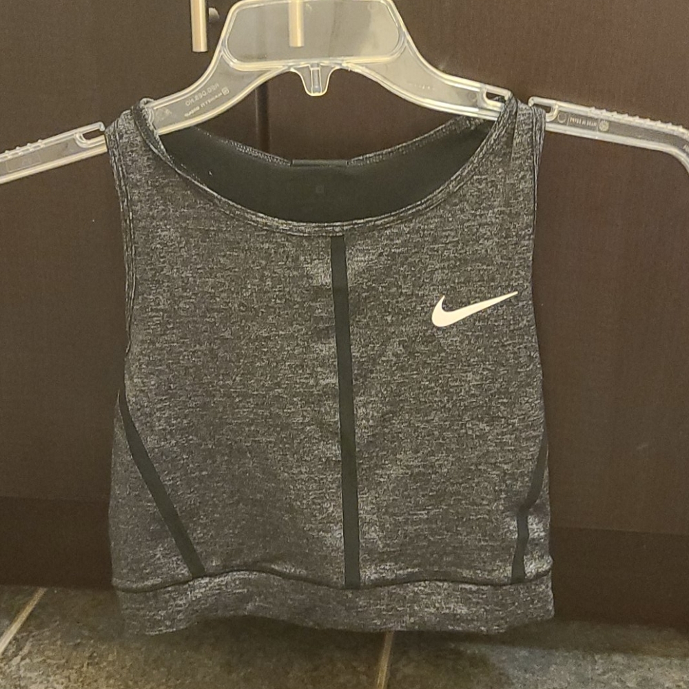 Nike pro hypercool crop top NWT
